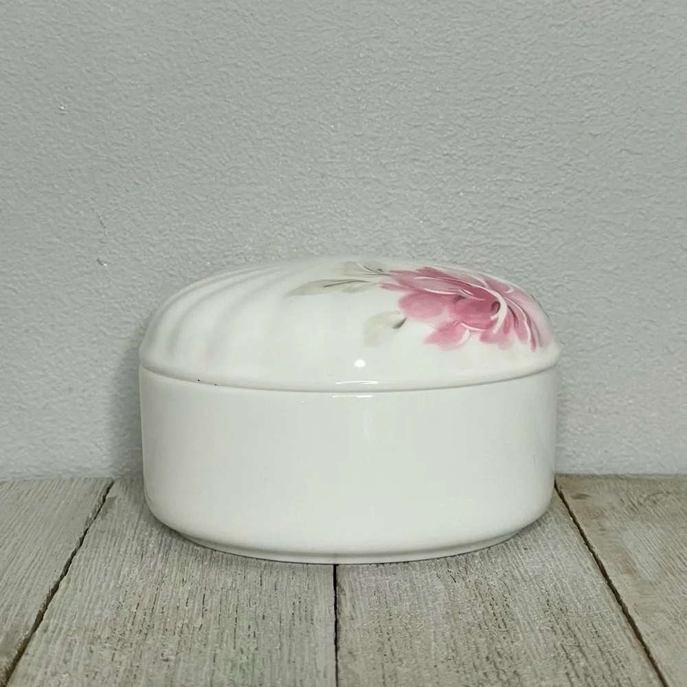 NIKKO Fine Bone China Round Floral Trinket Dish With Lid